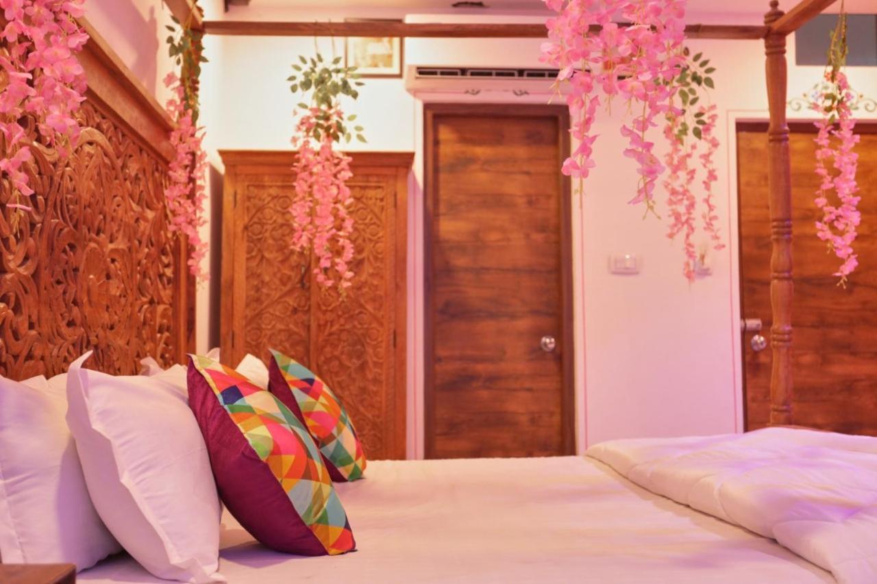 Neev Haweli Hotell Udaipur Exteriör bild
