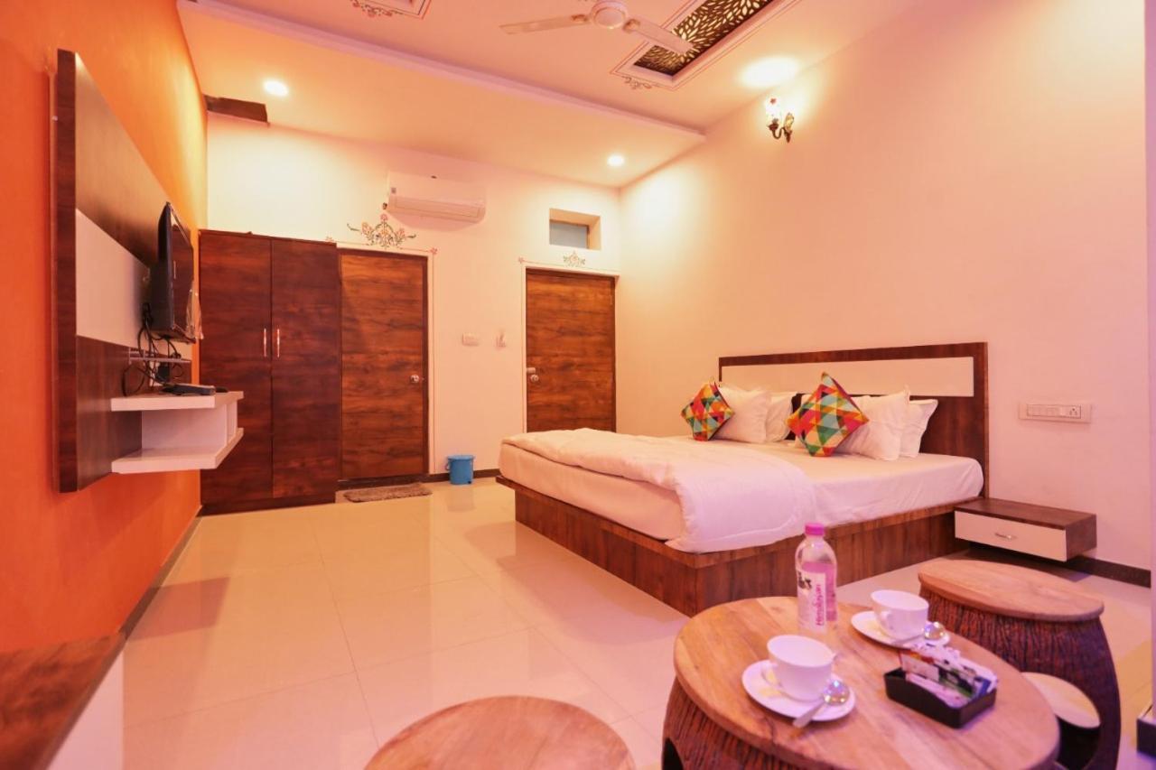 Neev Haweli Hotell Udaipur Exteriör bild